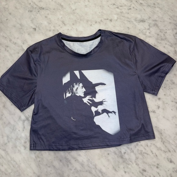 Wicked Witch of the West cropped shirt sleeve tee - Picture 1 of 2